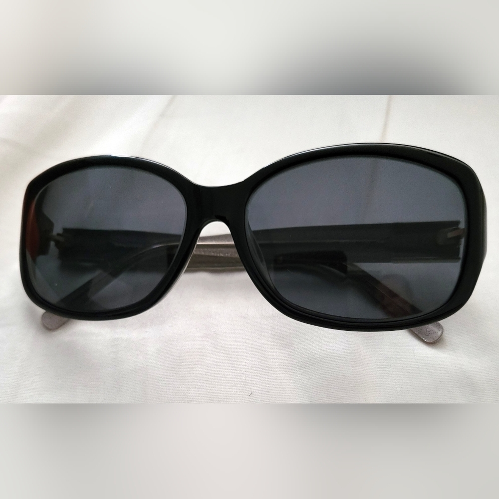 Kate Spade Classic Black Sunglasses With Single Vision Distant Lenses Polarized